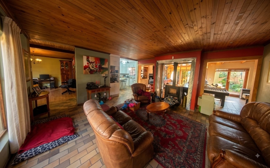 4 Bedroom Property for Sale in Pentagon Park Free State